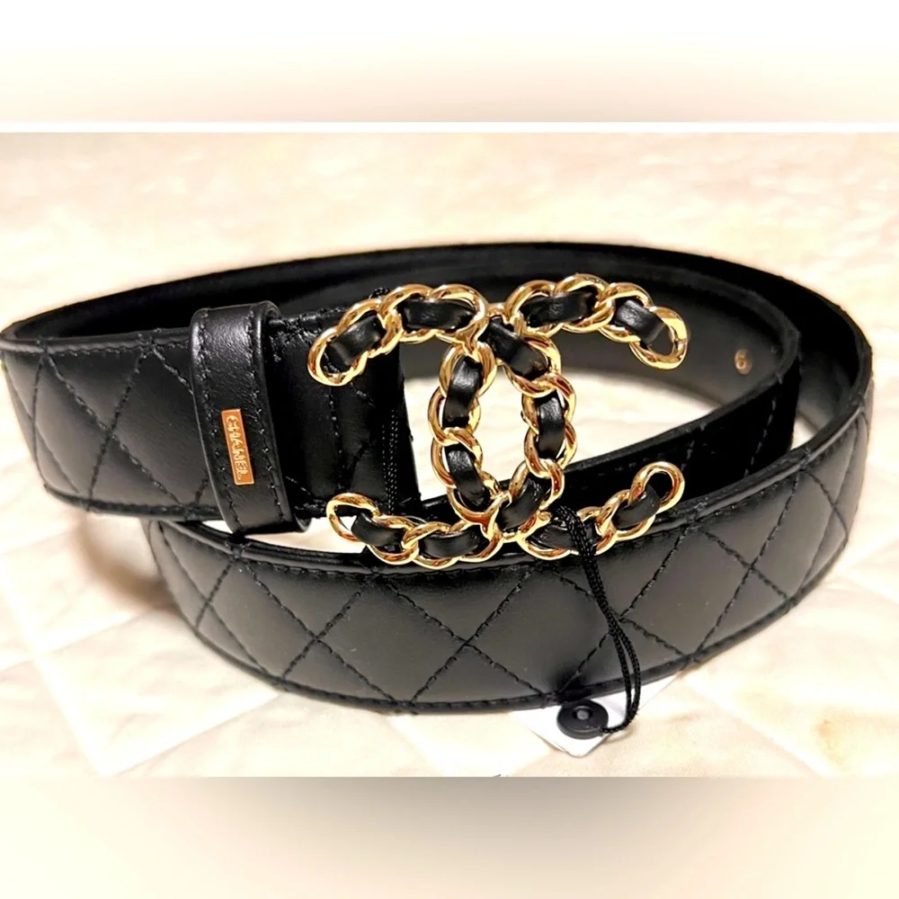 - CHANEL BLACK QUILTED 💥 CC LOGO GOLD BUCKLE BELT NEW size 85